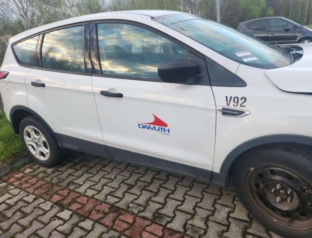 Волиняни намагались ввезти в Україну автомобілі з підробленими документами