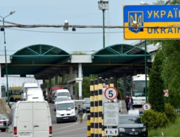 На Волині спіймали підприємця, який хотів втекти за кордон з підробленими документами