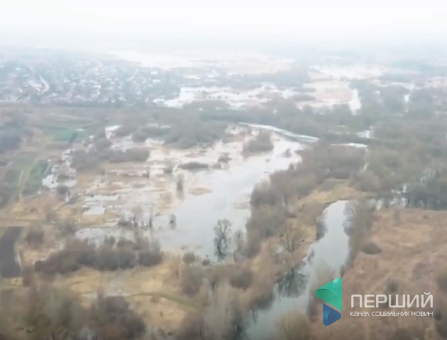 Показали, як починає затоплювати заплаву річки Стир поблизу Луцька 