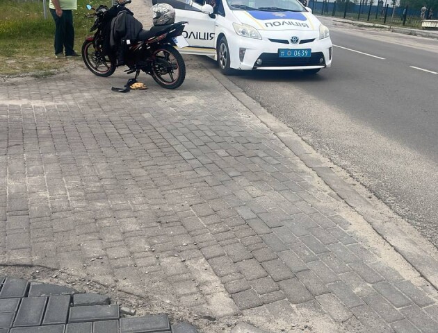 У Шацьку підліток на мотоциклі збив дитину