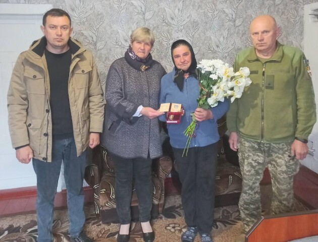 Матері Героя з Волині віддали орден сина