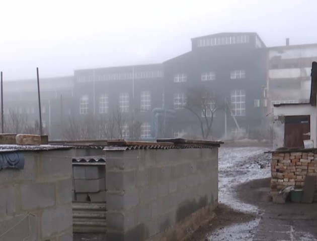Трясуться стіни і підлога: мешканців волинського селища «дістала» безперервна вібрація. ВІДЕО