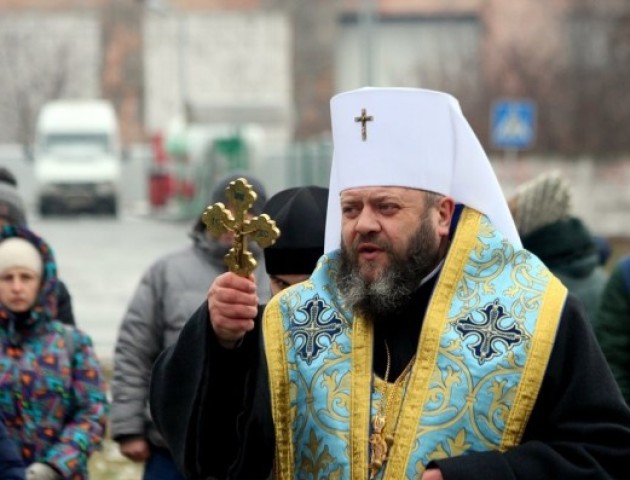 У Луцьку освятили місце під дитячу церкву. ФОТОРЕПОРТАЖ