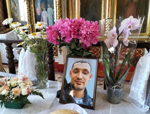 Волиняни попрощалися із загиблим Героєм Дмитром Чижевичем