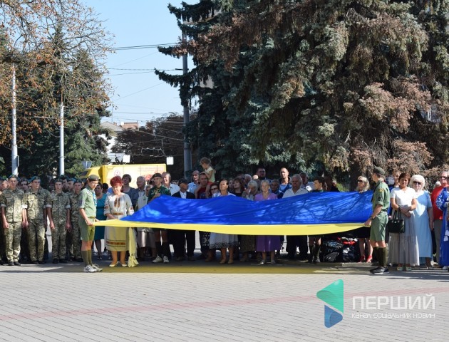 Як у Луцьку зустрічали севастопольських авіаторів. ВІДЕО
