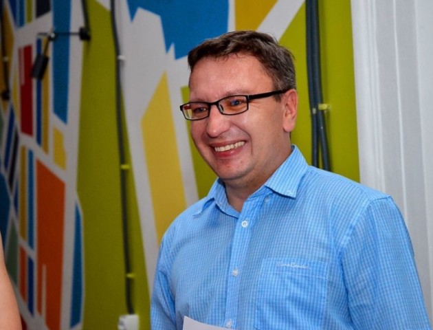 Історія дня на Першому: кого вітати 17 грудня