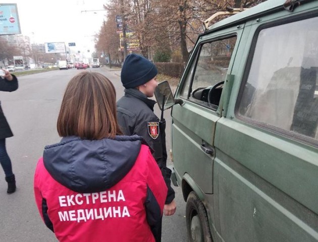 Рейд зі «швидкою»: як луцькі патрульні дисциплінували водіїв. ФОТО
