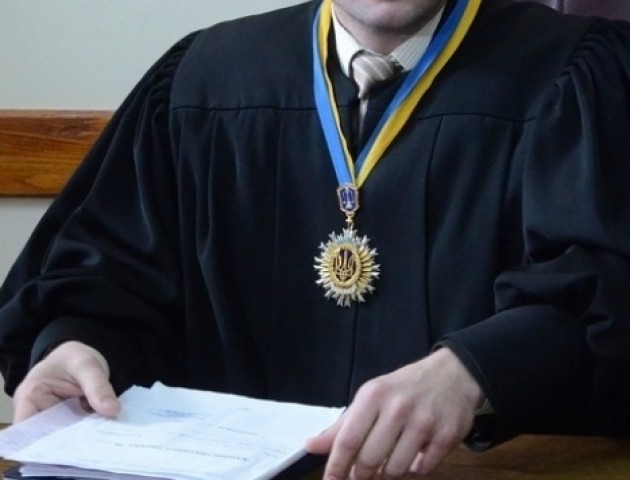 Ротації в Феміді: Порошенко послав у відрядження на Волинь суддю з Луганська