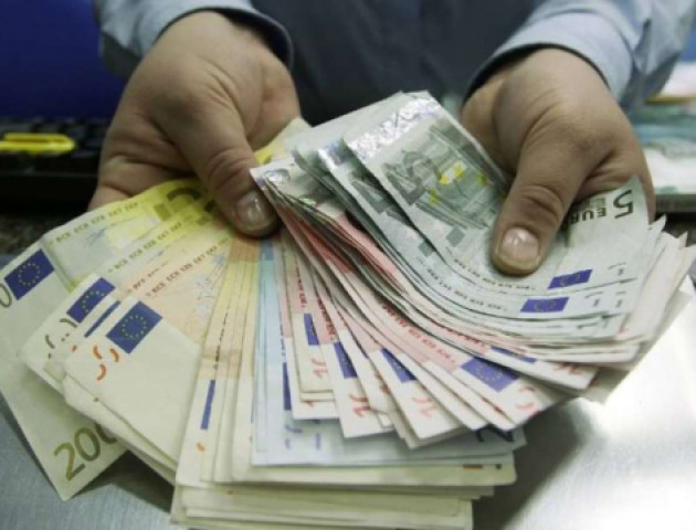 Курс валют на 31 травня: євро суттєво подорожчав, долар не відстає