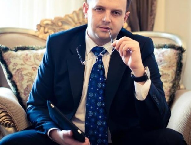 Історія дня на Першому: кого вітати 14 січня