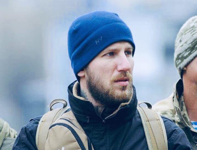 Ветеран АТО з Луцька зібрав 28 тисяч на інвалідний візок для друга