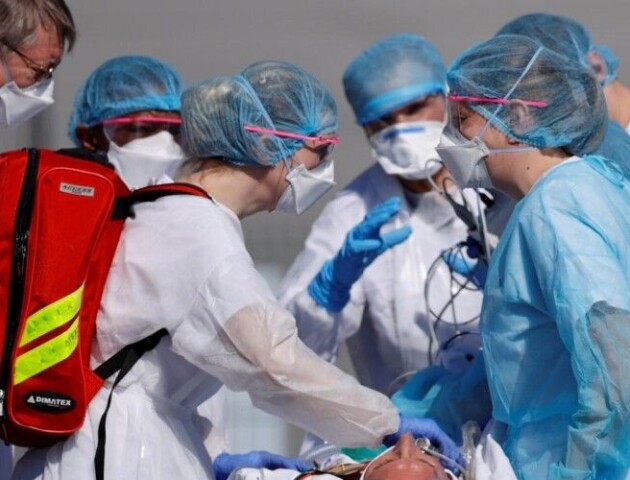 Троє волинських лікарів поїхали в Італію боротися з COVID-19