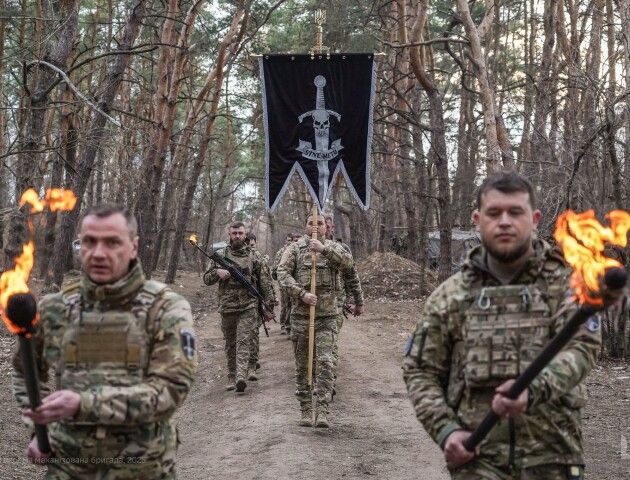 Показали ритуал посвячення в 33-тю бригаду