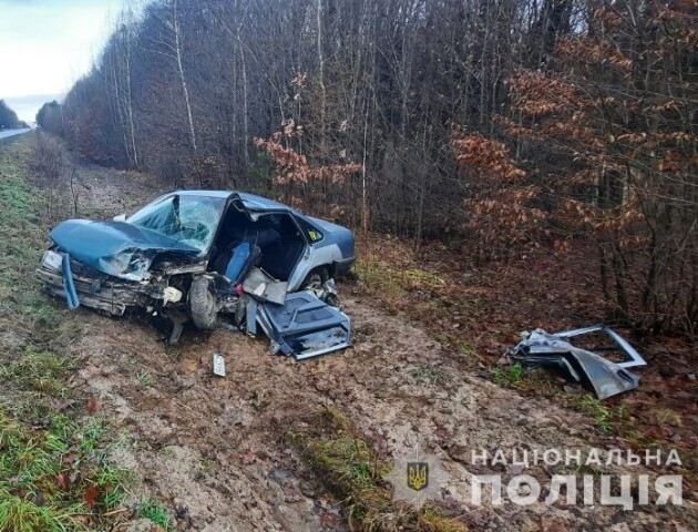 У Луцькому районі зіткнулися два авто: постраждало двоє людей. ФОТО