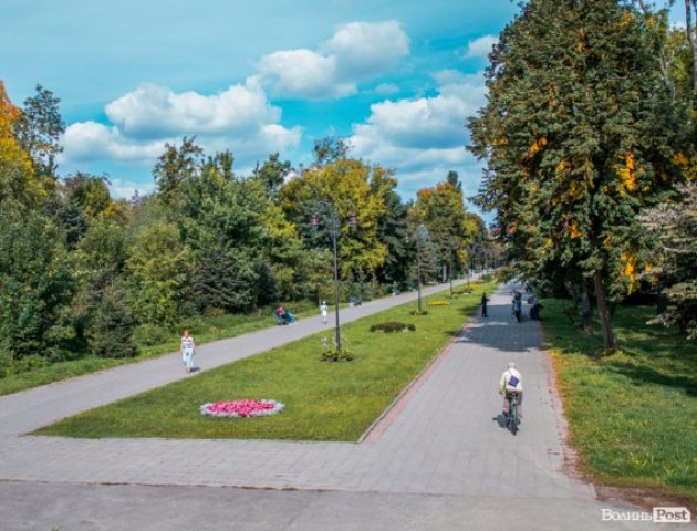 Осінь у Луцьку: яскраві фотографії