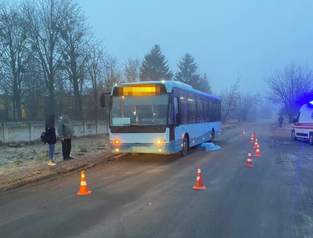 Під колесами маршрутки загинула лучанка