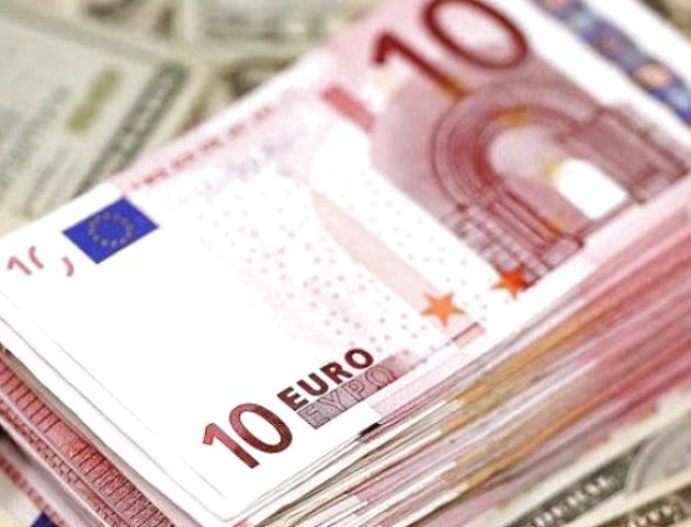 Курс валют на 10 жовтня: євро падає, долар – без змін
