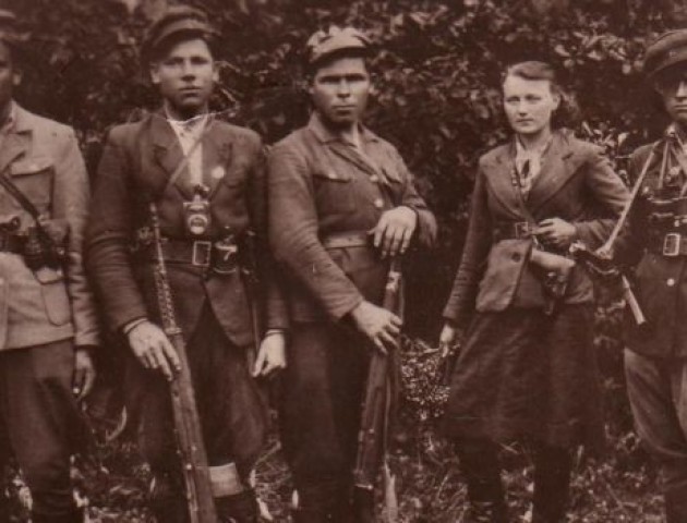 У Луцьку опублікують унікальний фотоархів – картотеки членів ОУН-УПА