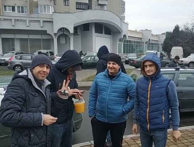 У Луцьку мітингують «євробляхарі». ФОТО