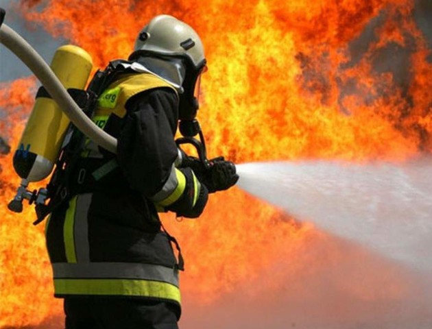 Під час пожежі в Луцьку хлопчик рятував бабусю і братика