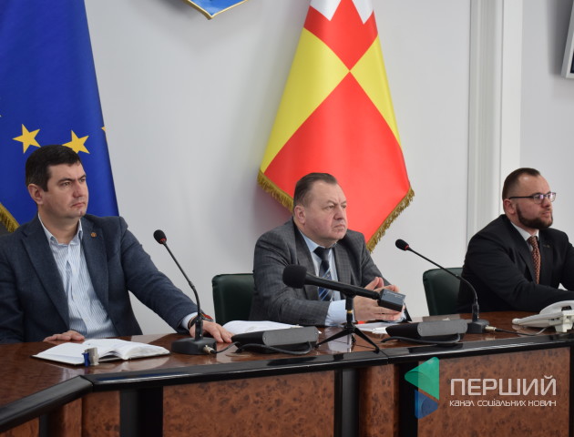 Автостоянка чи сувенірні крамнички: що пропонують на місці Центрального ринку у Луцьку