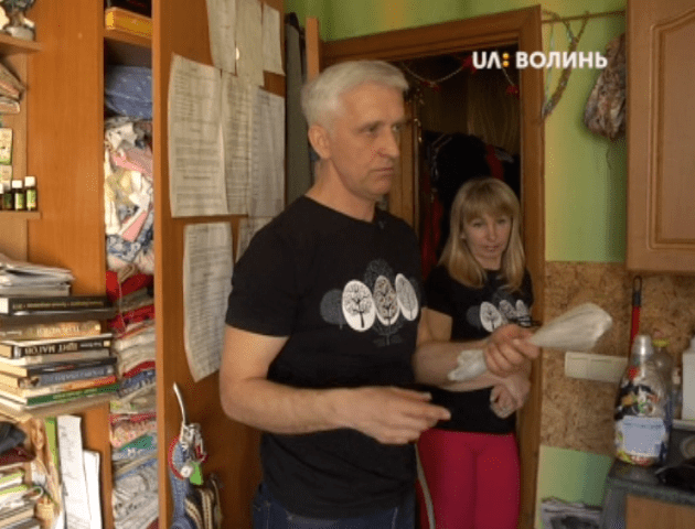 Лучанин Вадим Курбан розповів, як навчився заробляти на смітті. ВІДЕО