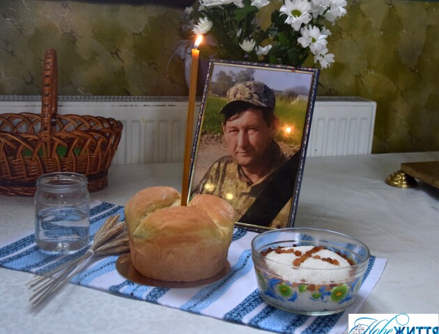 Волиняни попрощалися з Героєм Анатолієм Любчиком, який загинув понад півтора роки тому