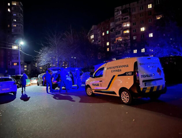У Рівному чоловік кинув гранату на дитячий майданчик
