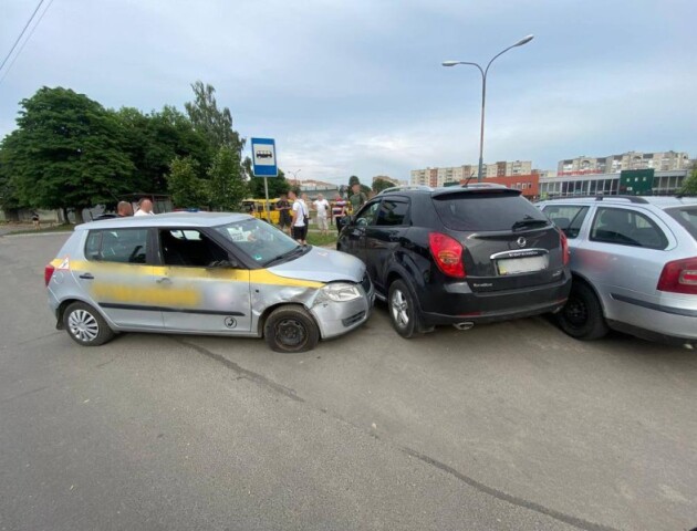 У Луцьку п'яний охоронник вкрав авто і вчинив ДТП. ФОТО
