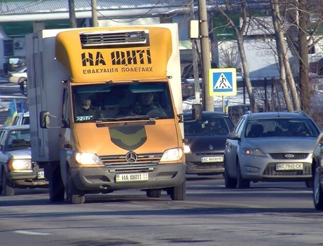 До Луцька «на щиті» повертаються загиблі на війні Герої