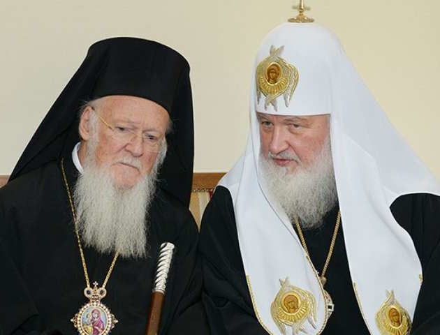 Варфоломій оголосив патріарху Кирилу своє рішення щодо автокефалії УПЦ