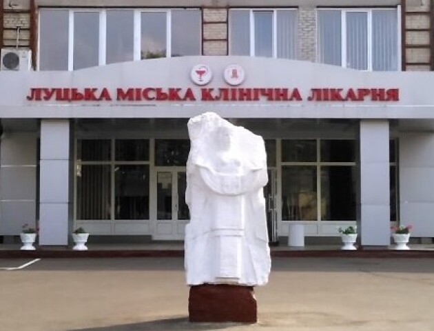 У чотирьох медиків луцької міської лікарні знайшли коронавірус. У жодного з них нема симптомів