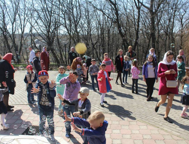 На Волині провели великодні ігри для малечі. ФОТО