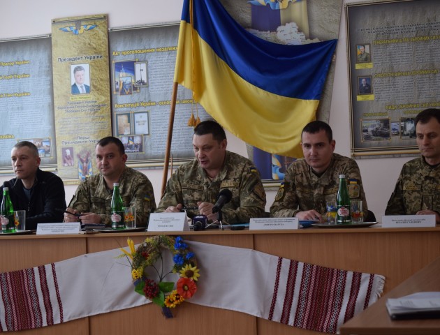 У волинському військкоматі розповіли, чому носять повістки і що буде з призовом