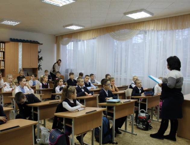 У Луцькому районі від навчання відсторонили школярів, які не мають щеплення від кору. ВІДЕО