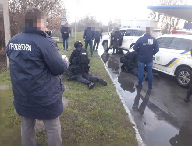 На Волині патрульних поліцейських підозрюють у вимаганні хабарів та збуті психотропів