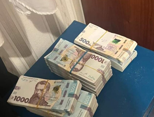 Проросійська література, готівка, громадяни рф: що знайшли у храмах московського патріархату