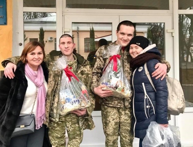 Звільнені з полону терористів волиняни виїхали додому