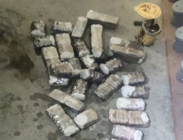 На Волині чоловіка за контрабанду гашишу посадили на вісім років