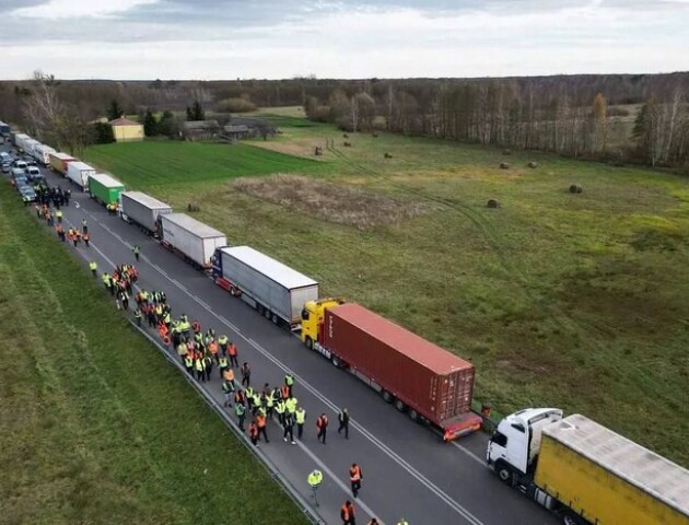 Блокада на кордоні: чому неможливо виконати вимоги польських протестувальників