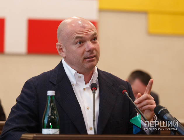 Палиця прозвітувався за 40 «халявних» квартир від одного забудовника
