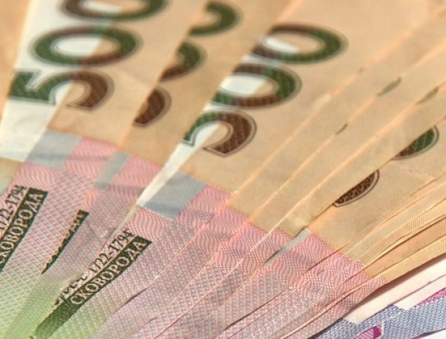 Середня зарплата в Луцьку перевалила за 7 тисяч