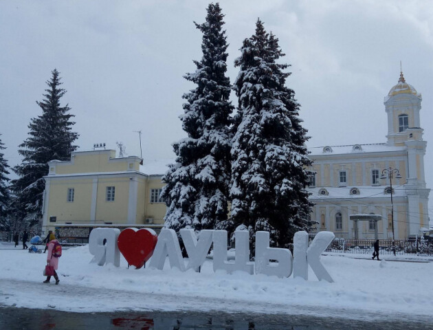 Прибирання за 5 мільйонів. Як Луцьк очищатимуть від снігу