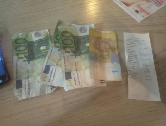 У Луцьку парочка поїла в барі і розплатилася фальшивими грошима. ВІДЕО. ФОТО