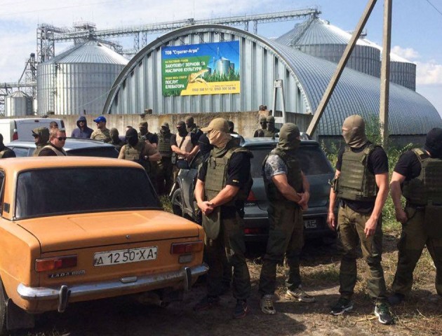 На Харківщині – стрілянина через елеватор. ВІДЕО