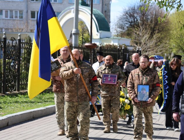 Луцьк попрощався із загиблим на війні захисником