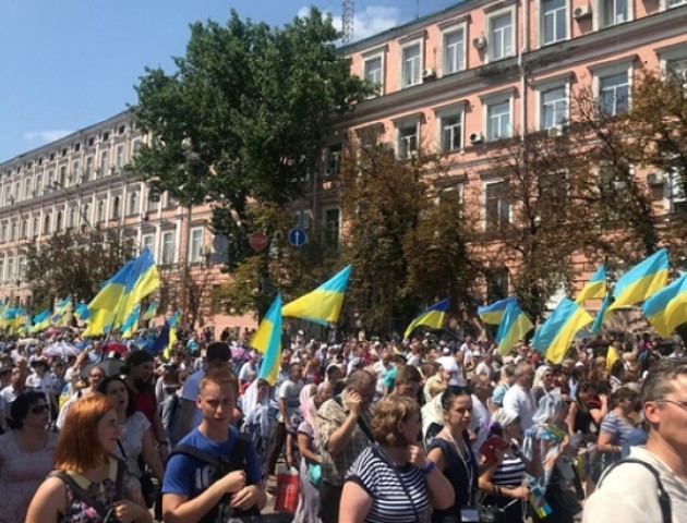 На Хресну ходу в Києві зібралось 65 тисяч осіб