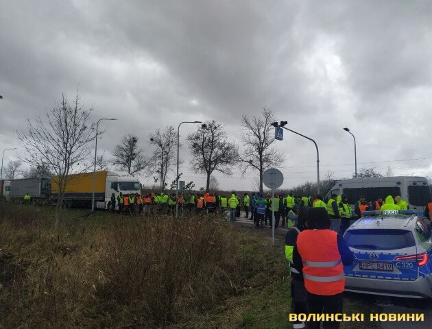 У відповідь полякам: українські перевізники заблокували трасу для польських автомобілів