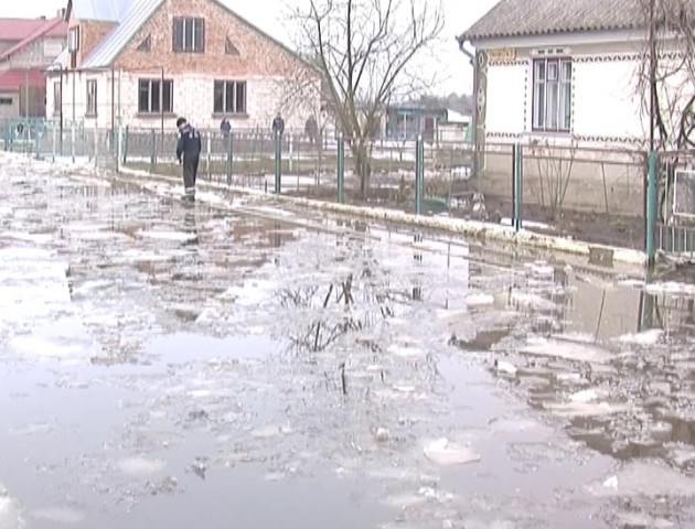 На Волині у воді опинилося близько 2 тисяч гектарів