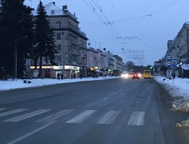 Керівництво Луцька відзвітувало про прибирання снігу на дорогах. ФОТО